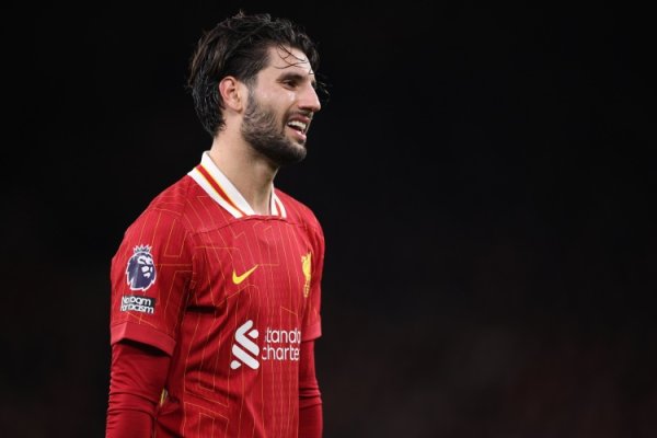 记者：索博的进步令人惊叹，胜任多个位置+攻防两端都表现出色