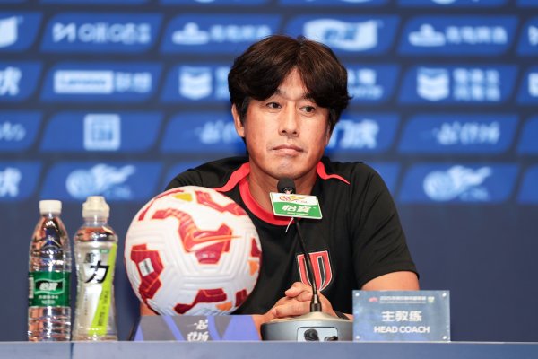 徐正源：在首尔客场应战    收获1分很宝贵；罗慕洛本身就是带伤上场